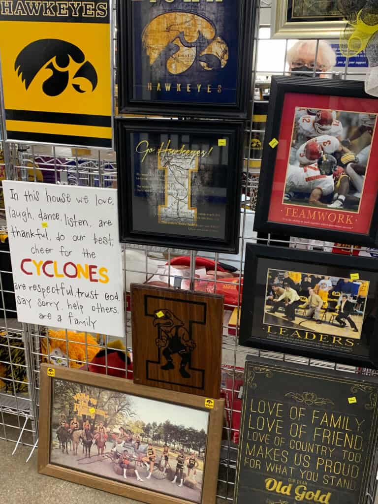 Black and Gold Spirit Shop items at Marion